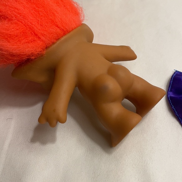 Vintage Treasure Troll Doll w/ Cheerleading Outfit - Picture 6 of 9